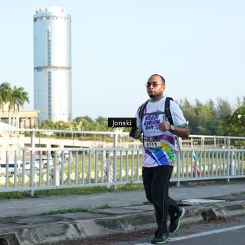 Runner Photo 6136628