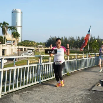 Runner Photo 6136646