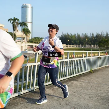 Runner Photo 6136703