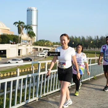 Runner Photo 6136704