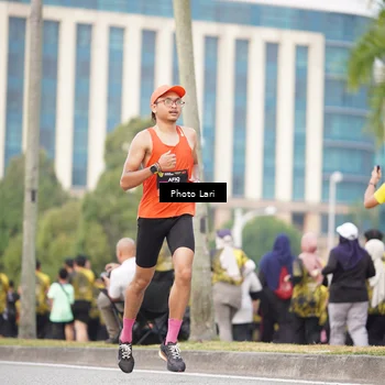 Runner Photo 6136706