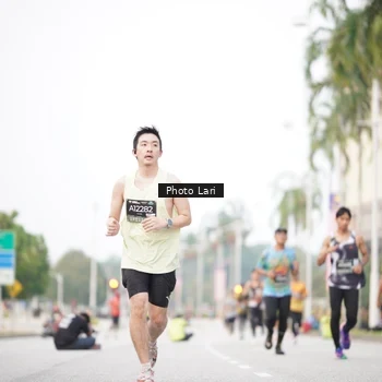 Runner Photo 6136709