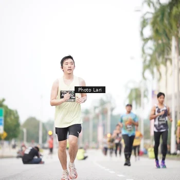 Runner Photo 6136710