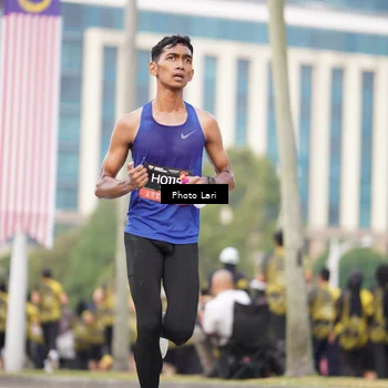 Runner Photo 6136712
