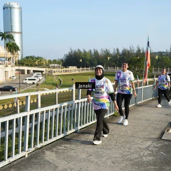 Runner Photo 6136719