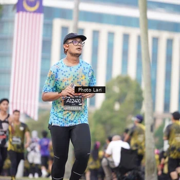 Runner Photo 6136723