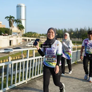 Runner Photo 6136740