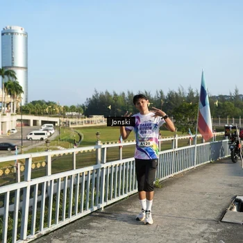 Runner Photo 6136752