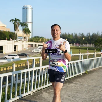 Runner Photo 6136765
