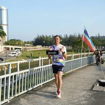 Runner Photo 6136766
