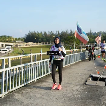 Runner Photo 6136779