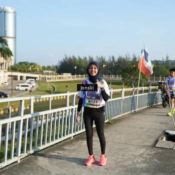 Runner Photo 6136780