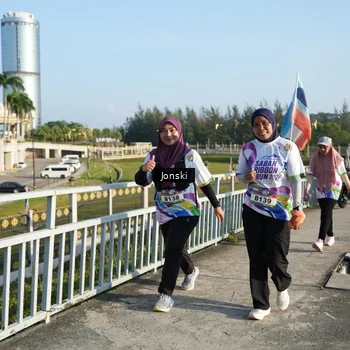 Runner Photo 6136797