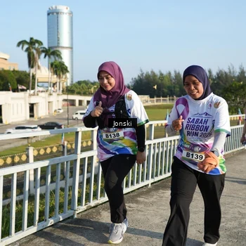 Runner Photo 6136799