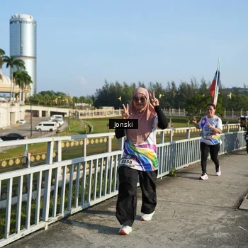 Runner Photo 6136847