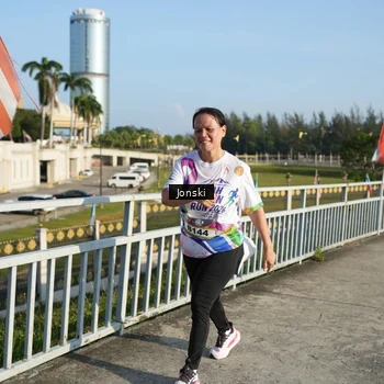Runner Photo 6136855