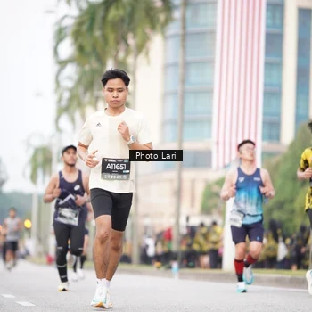 Runner Photo 6136862