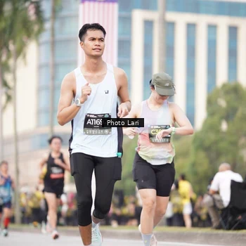 Runner Photo 6136872