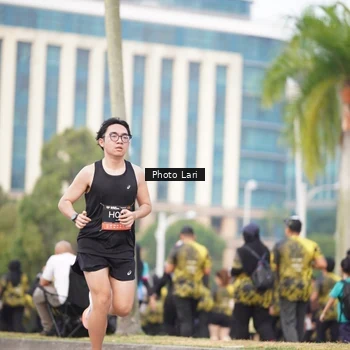 Runner Photo 6136873