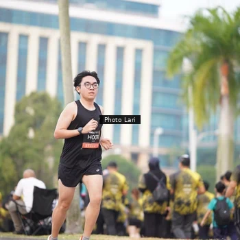 Runner Photo 6136875
