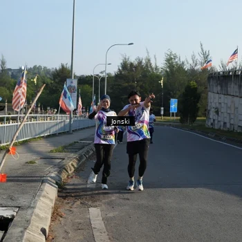 Runner Photo 6136889