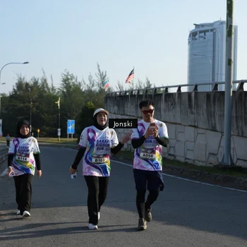 Runner Photo 6136894