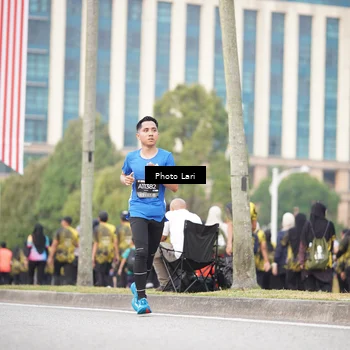 Runner Photo 6136900