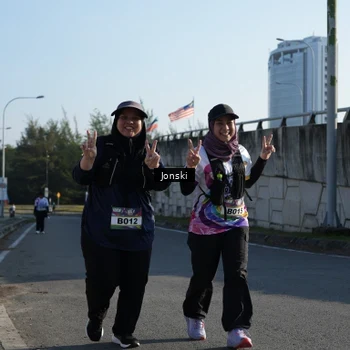 Runner Photo 6136904