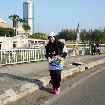 Runner Photo 6136919
