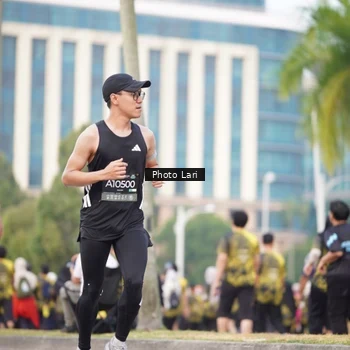 Runner Photo 6136935