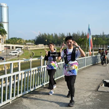 Runner Photo 6136937