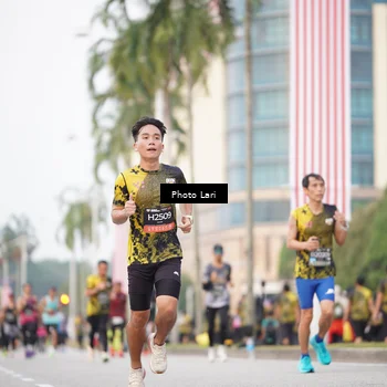 Runner Photo 6136957