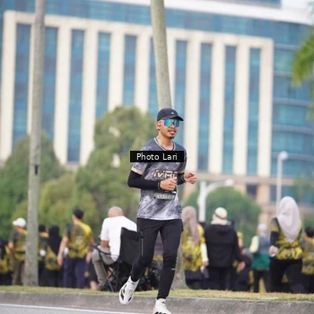 Runner Photo 6136983