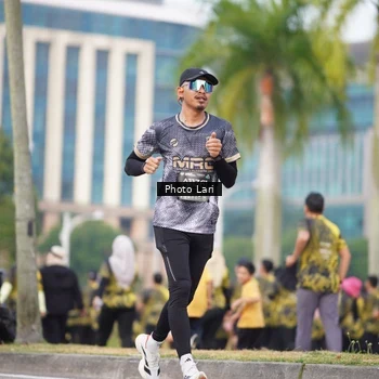 Runner Photo 6136987