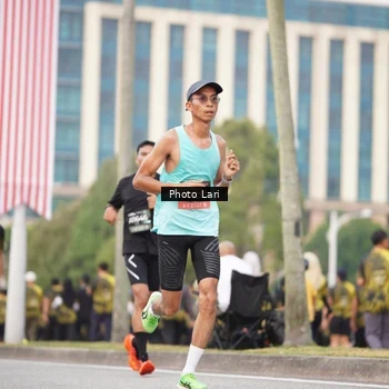 Runner Photo 6136995