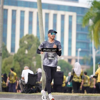 Runner Photo 6137000