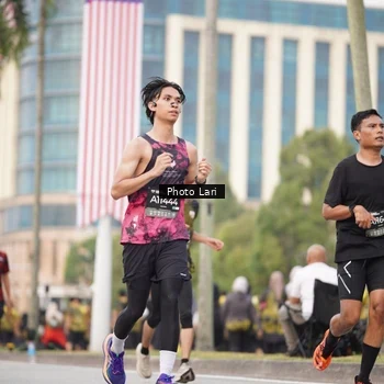 Runner Photo 6137001