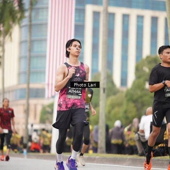 Runner Photo 6137005