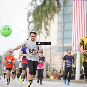 Runner Photo 6137017