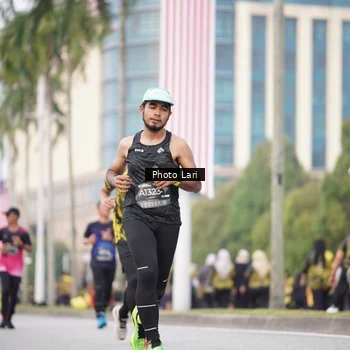 Runner Photo 6137018