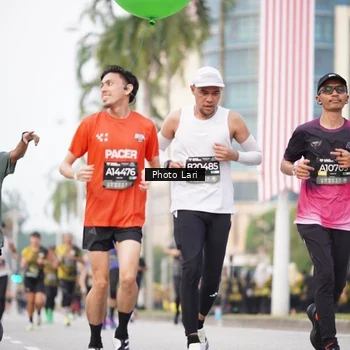 Runner Photo 6137037