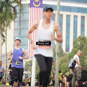 Runner Photo 6137046