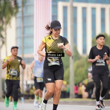 Runner Photo 6137050