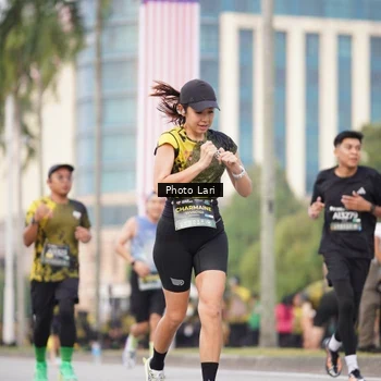 Runner Photo 6137054