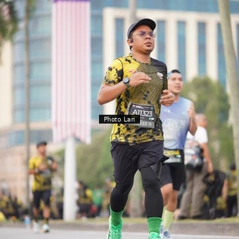 Runner Photo 6137066