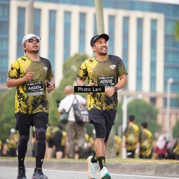 Runner Photo 6137080