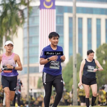 Runner Photo 6137095