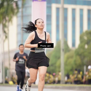 Runner Photo 6137110