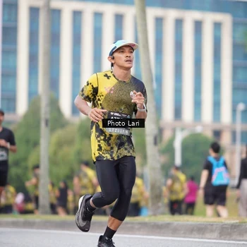 Runner Photo 6137125