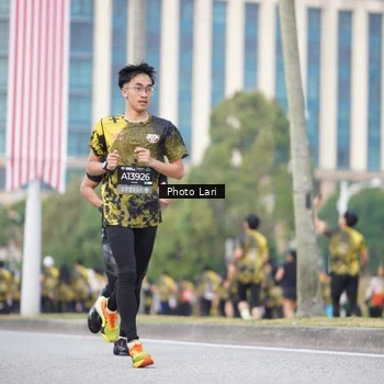 Runner Photo 6137126